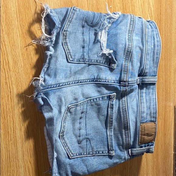 Light blue Jean shorts from American Eagle - Picture 4 of 4